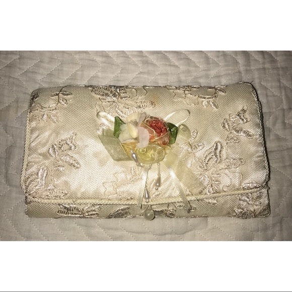 ~SOLD~ Vintage Jewelry Wallet - Picture 1 of 4